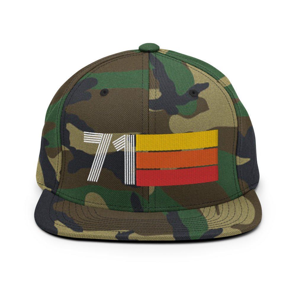 71 - 1971 Retro Tri-Line Snapback Hat - Styleuniversal