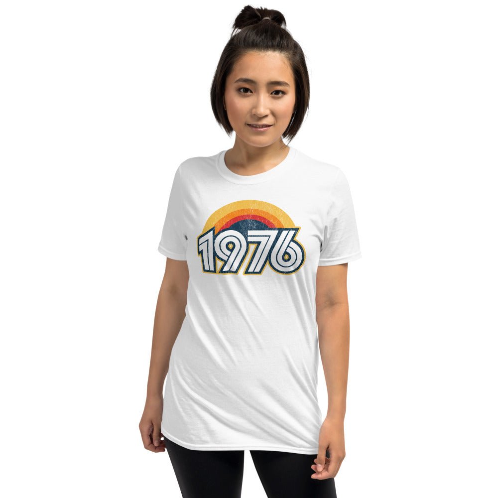 1976 Retro Horizon Short-Sleeve Unisex T-Shirt - Styleuniversal