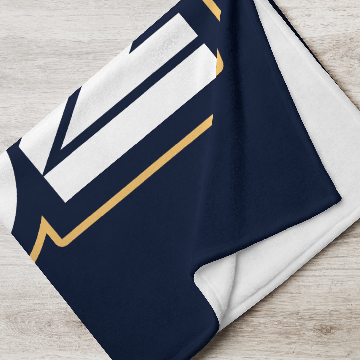 82 - 1982 Retro Sunset Throw Blanket